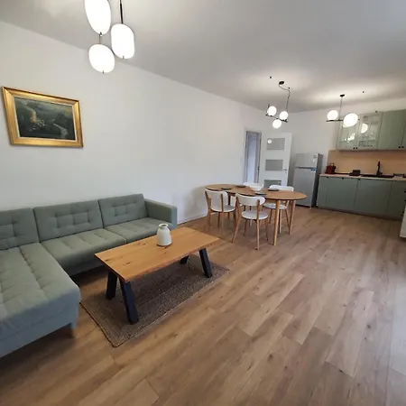 фамилия - Family فيلة