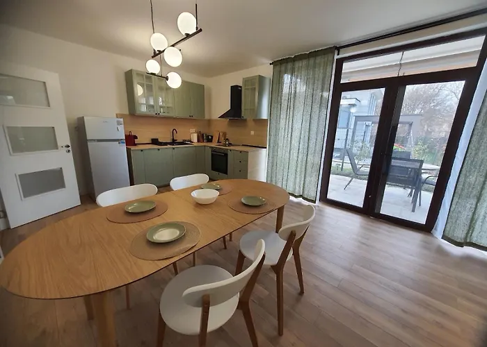 фамилия - Family וילה