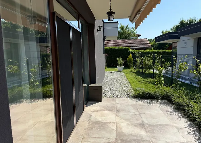 וילה фамилия - Family